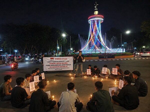 BEM Nusantara Provinsi Jambi Gelar Aksi Simbolis Nyalakan Lilin dan Orasi, Serukan Penegakan Hukum Tanpa Tebang Pilih
