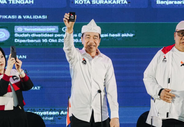 Jokowi Resmi Jadi Kader PSI, Sebut PSI Berpotensi Jadi Partai Besar