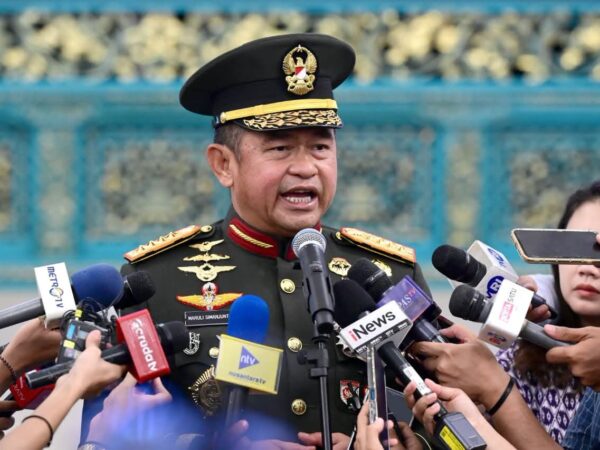 Presiden Prabowo Lantik Maruli Simanjuntak sebagai Wakil Panglima TNI dan Tandyo Budi Revita sebagai KSAD