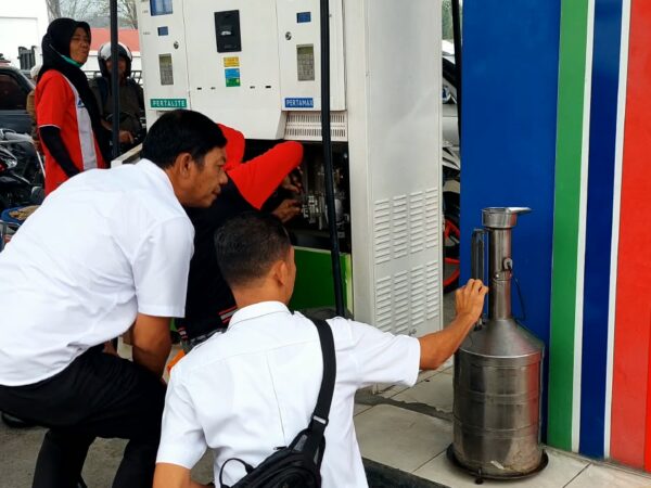 Tingkatkan Pelayanan Publik, Disperindag Sungai Penuh Lakukan Tera SPBU Kumun