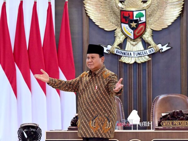 Survei CELIOS: 75 Persen Responden Stres akibat Kebijakan Pemerintah Prabowo